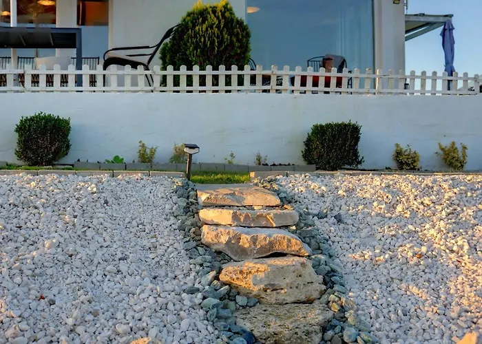 21,22 Albena Sea View בית נופש *