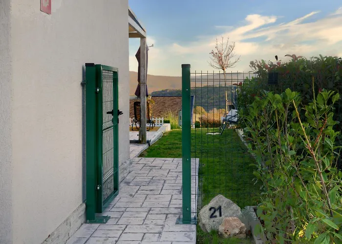 21,22 Albena Sea View *