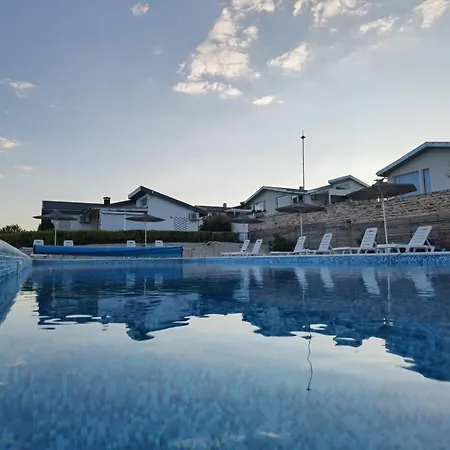 Holiday home 21,22 Albena Sea View