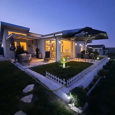 21,22 Albena Sea View *