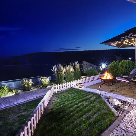 21,22 Albena Sea View *