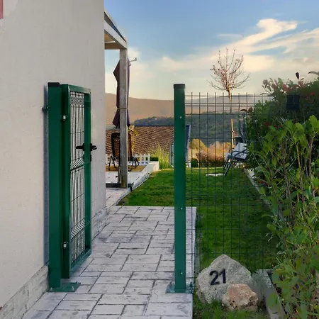 21,22 Albena Sea View *